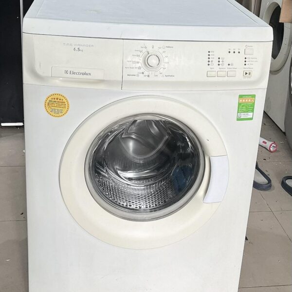 Máy giặt cũ Electrolux 6,5kg mới 95%