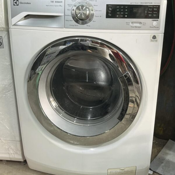 Máy giặt cũ Electrolux inverter EWF10932 9.0kg
