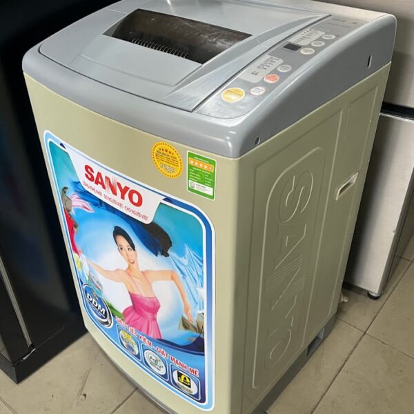 Máy giặt cũ Sanyo 6.8 kg lòng inox không rỉ