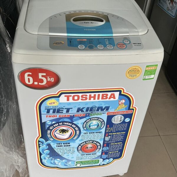 Máy giặt cũ Toshiba 6.5kg mới 95%
