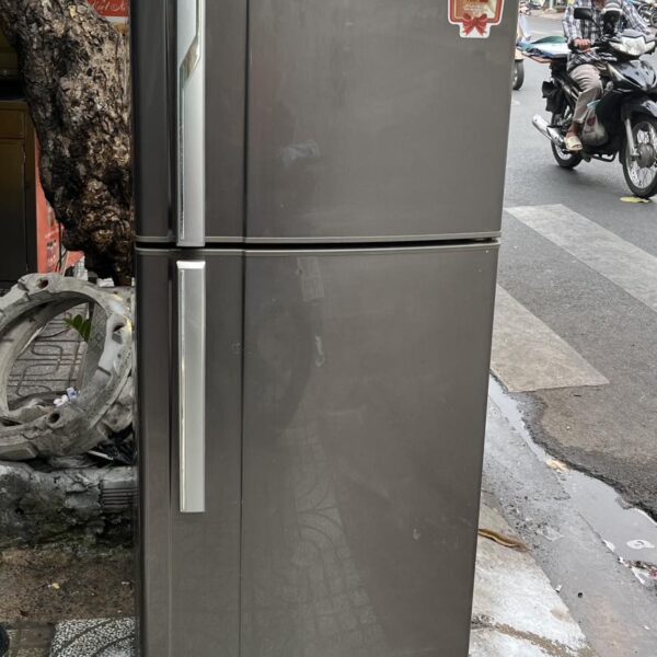 Tủ lạnh cũ Sanyo 186 lít SR-P205PN không đóng tuyết mới 95%