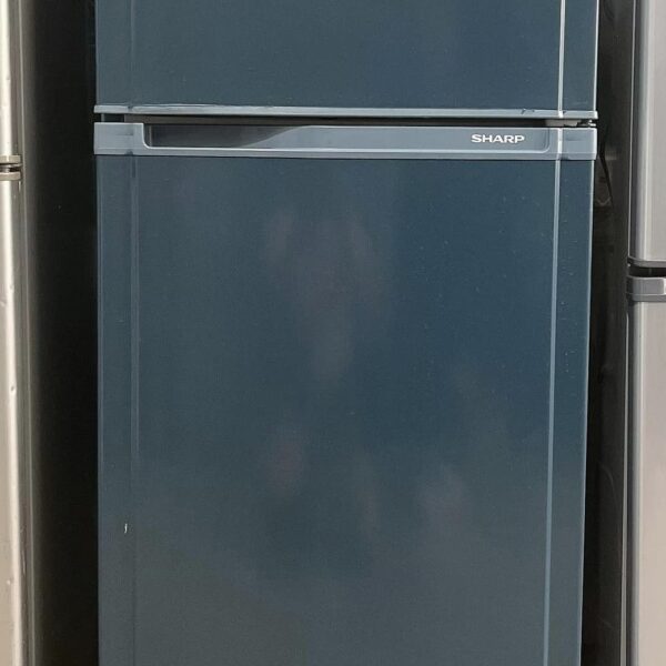Tủ lạnh cũ sharp 165 lít không đóng tuyết mới 95%