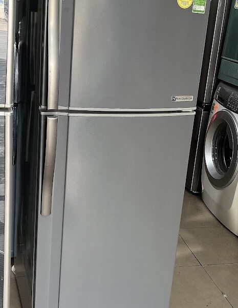 Tủ Lạnh cũ SHARP 222 Lít SJ-225S-SL không đóng tuyết mới 95%