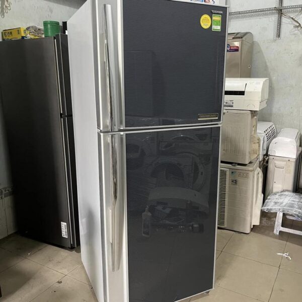 Tủ lạnh cũ Toshiba 331 lít không đóng tuyết mới 95%