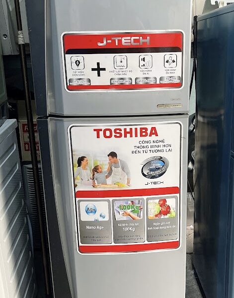 Tủ lạnh cũ Toshiba GR-R17VPD 167 lít không đóng tuyết