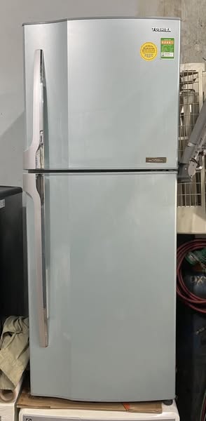 Tủ lạnh cũ Toshiba GR-R21VPD 188 lít không đóng tuyết