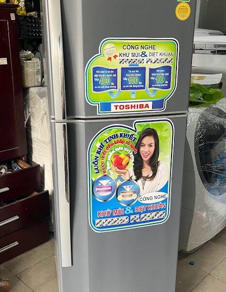 Tủ lạnh cũ Toshiba SR-S25VPB 226 lít không đóng tuyết mới 95%