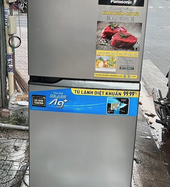 Tủ lạnh Panasonic Inverter 234 lít NR-TV261APSV mới 99%